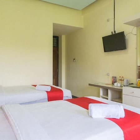 Hotel Reddoorz @ Tambolaka Sumba Lokokaki Esterno foto