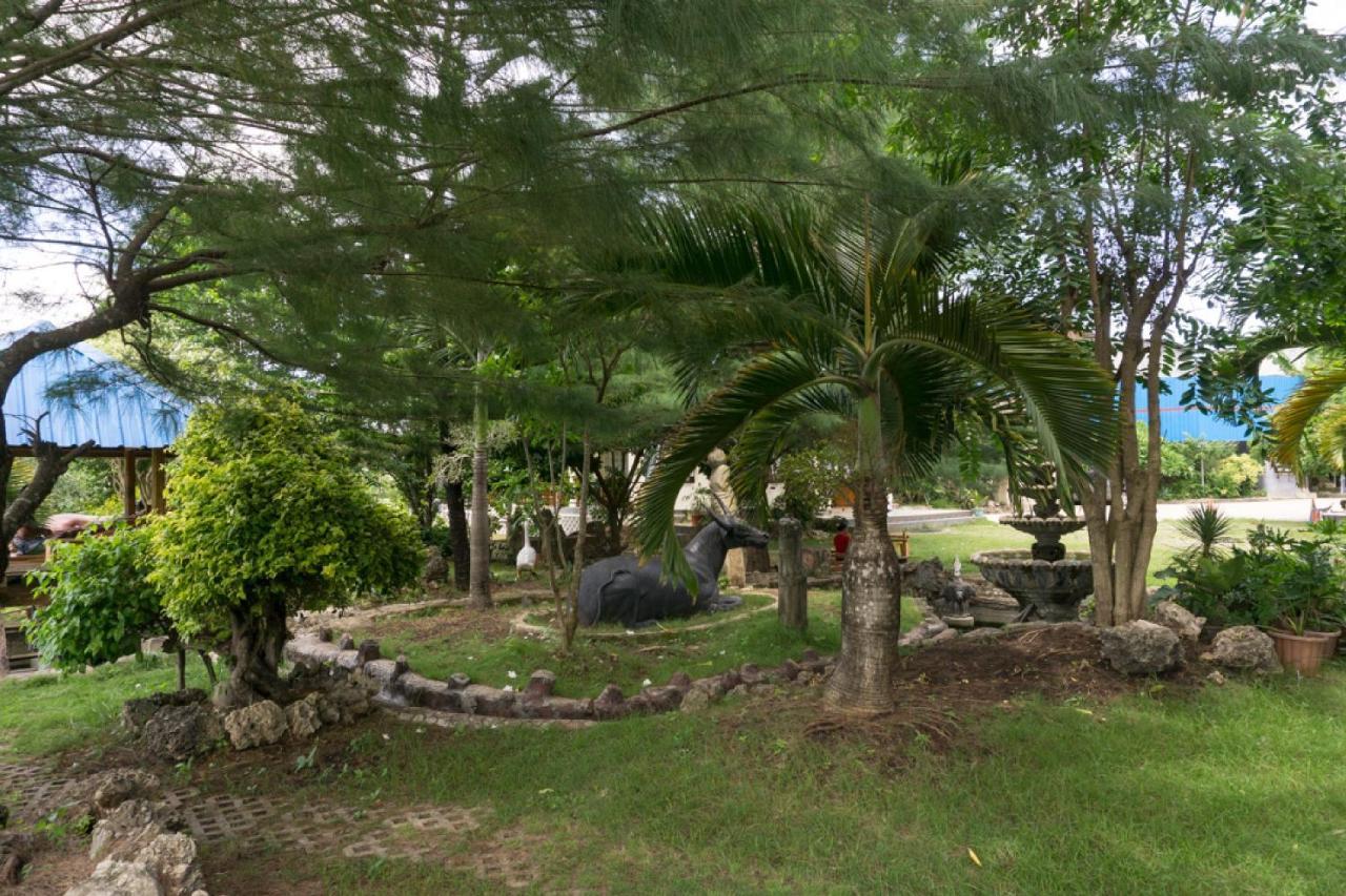 Hotel Reddoorz @ Tambolaka Sumba Lokokaki Esterno foto