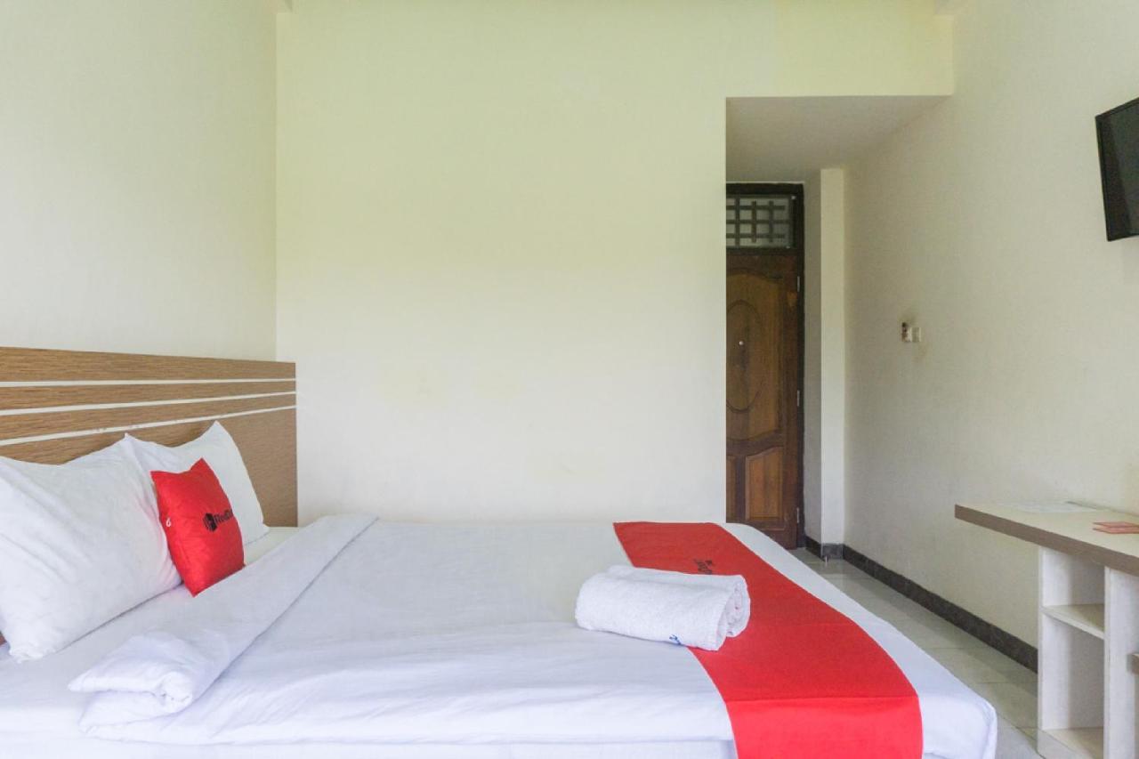 Hotel Reddoorz @ Tambolaka Sumba Lokokaki Esterno foto