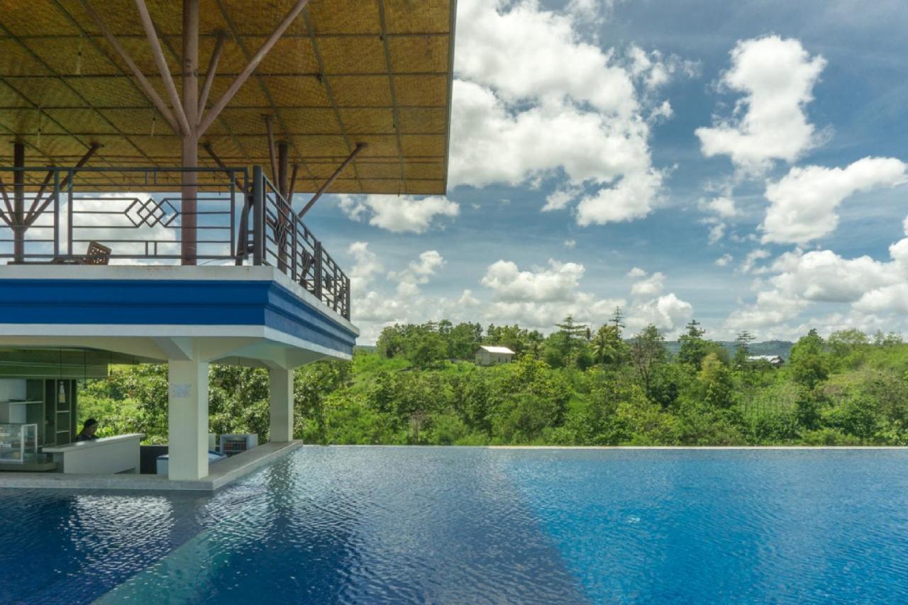 Hotel Reddoorz @ Tambolaka Sumba Lokokaki Esterno foto