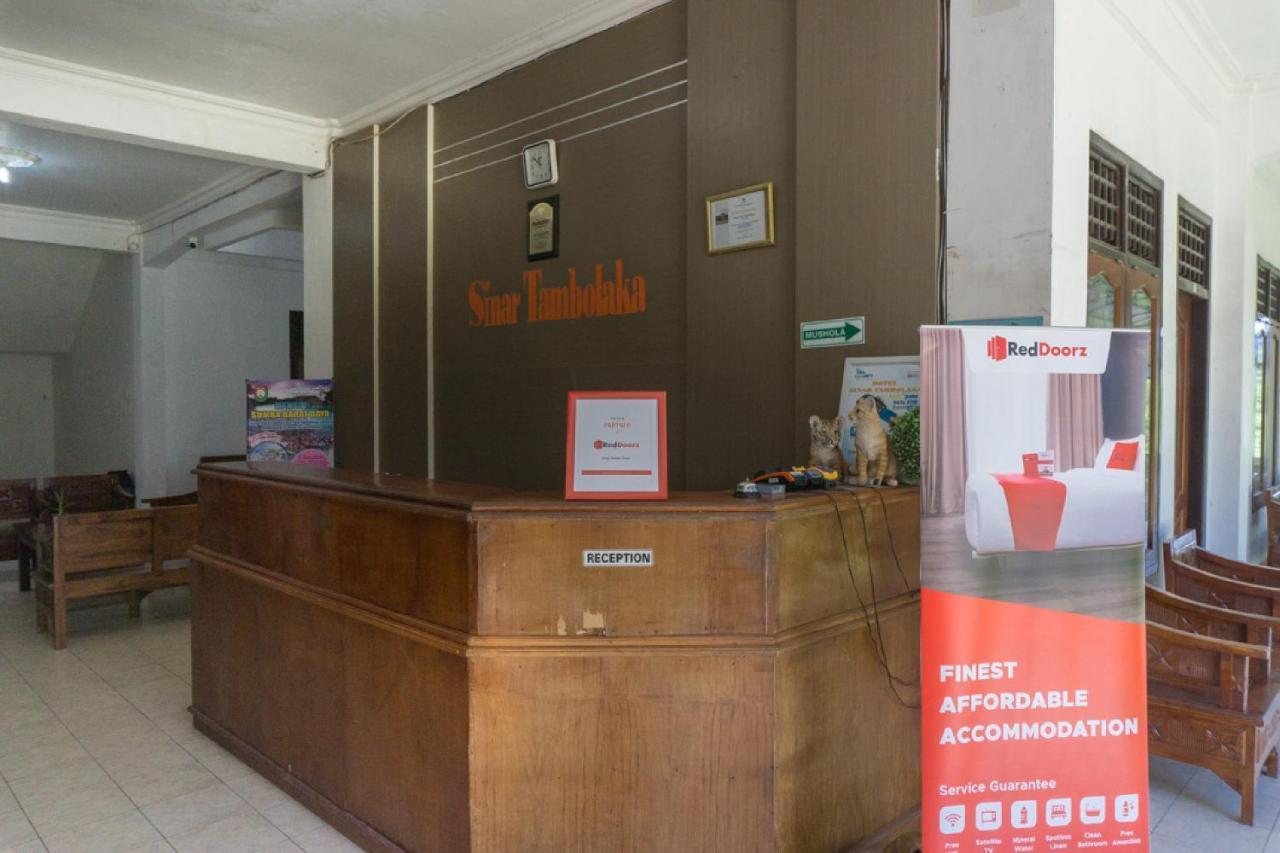Hotel Reddoorz @ Tambolaka Sumba Lokokaki Esterno foto